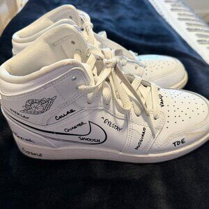 NIKE Air Jordan 1 Mid GS Schematic Kids Sneakers Size 4.5 youth. New no box